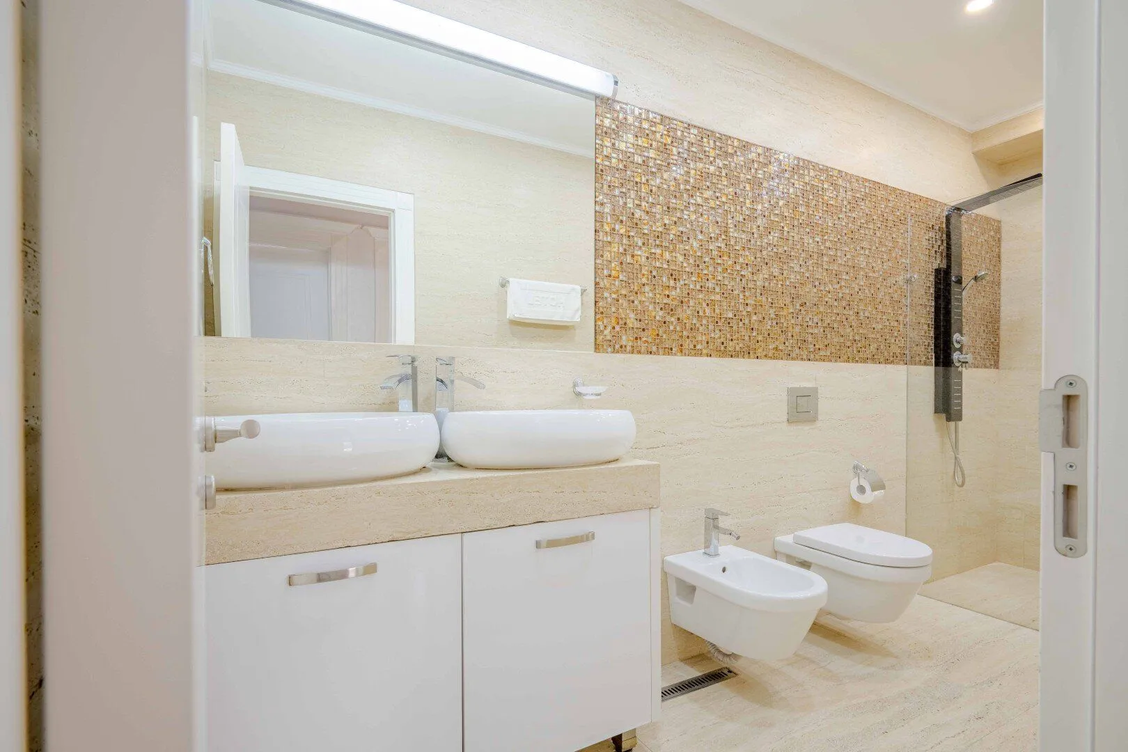 Sale, two bedroom apartment, 210m², Budva, Crna Gora