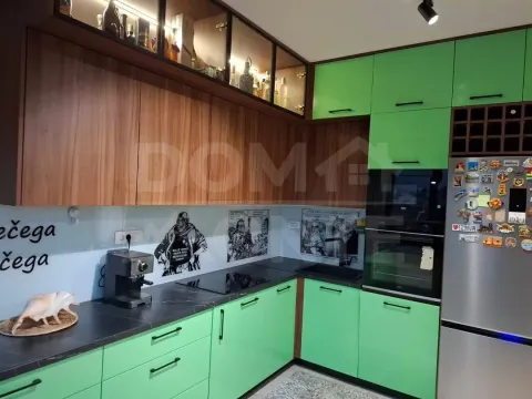 Izdavanje, dvosoban stan, 75m², Tivat, Crna Gora - image 2