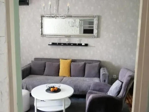 Izdavanje, dvosoban stan, 60m², Centar, Podgorica - image 8