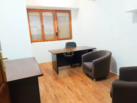 Izdavanje, poslovni prostor, 70m², Podgorica, Crna Gora - image 3