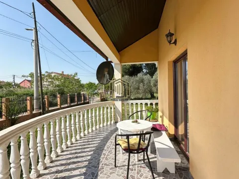 Prodaja, kuća, 350m², Zlatica, Podgorica - image 10