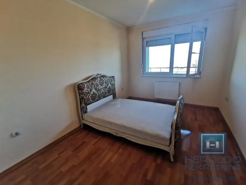 Rent, one bedroom apartment, 61m², Vašarište, Jagodina
