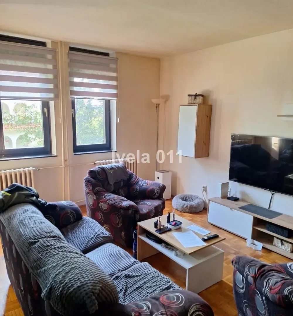 Prodaja, dvosoban stan, 59m², Resnik, Beograd