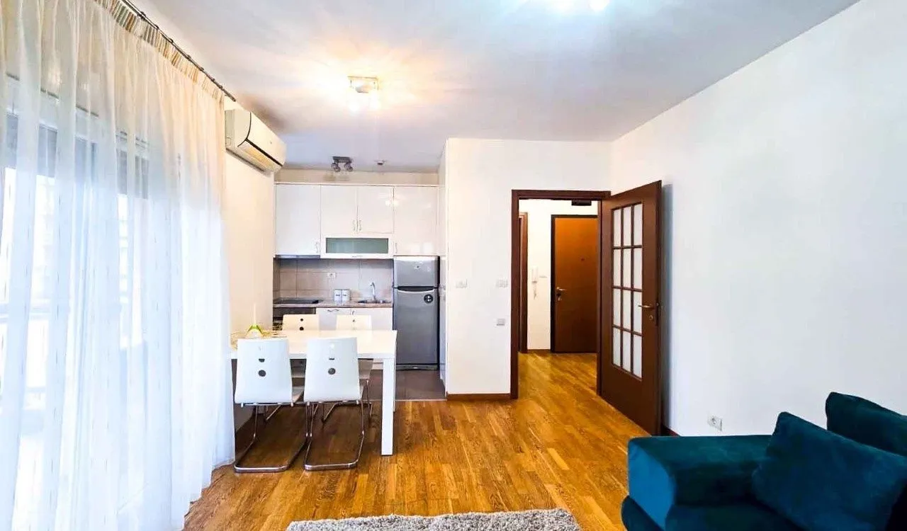 Izdavanje, dvosoban stan, 68m², City Kvart, Podgorica