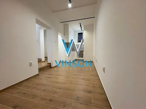 Izdavanje, poslovni prostor, 35m², Novi Sad Sve Podlokacije, Novi Sad - image 8