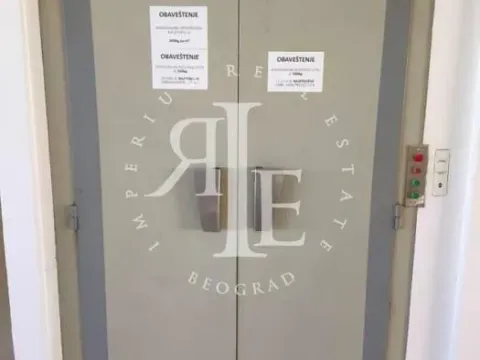 Izdavanje, poslovni prostor, 1265m², Altina, Beograd - image 10