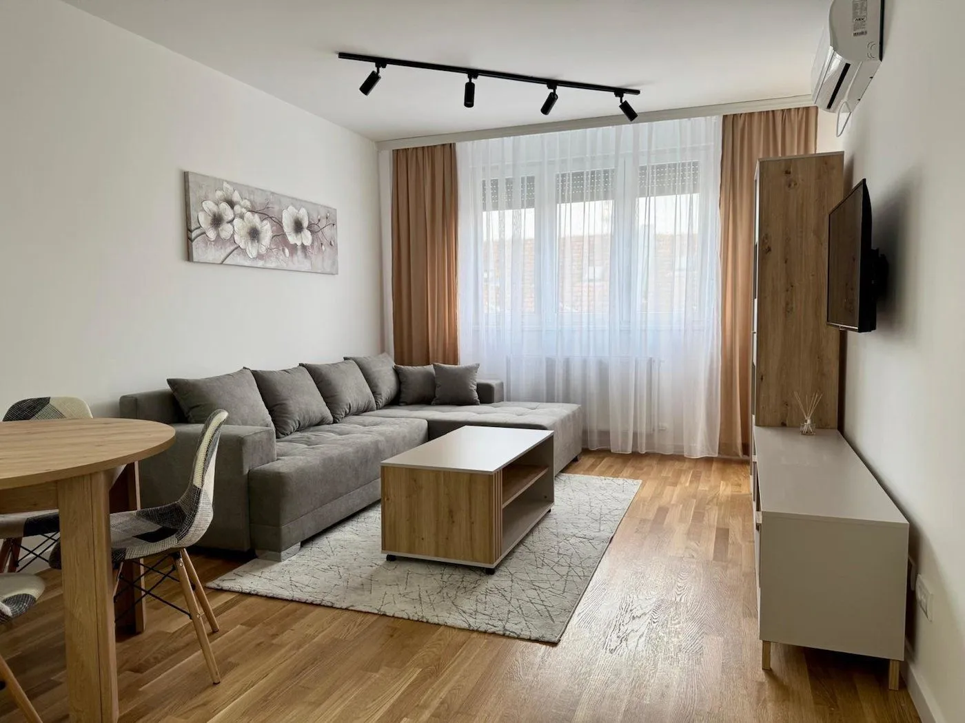 Rent, one bedroom apartment, 45m², Podbara, Novi Sad Sve Podlokacije