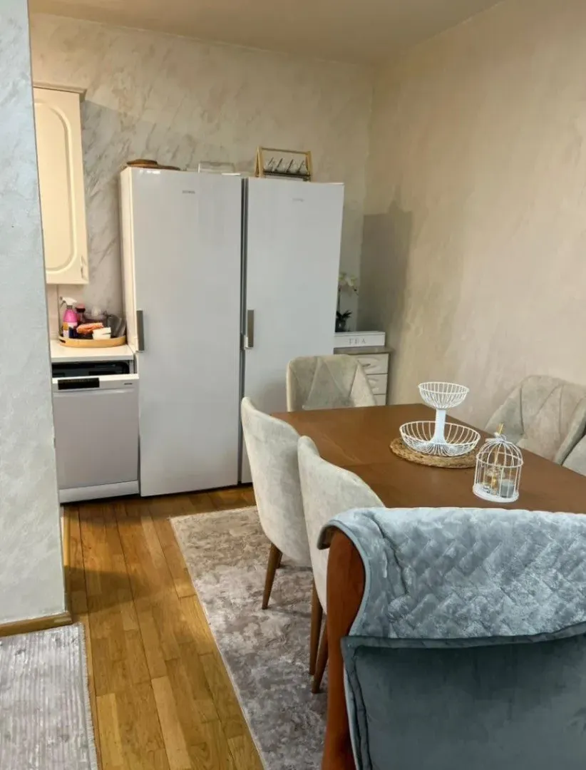 Izdavanje, dvosoban stan, 60m², Pobrežje, Podgorica