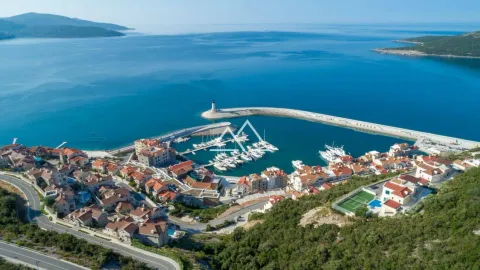 Stan in Luštica Bay