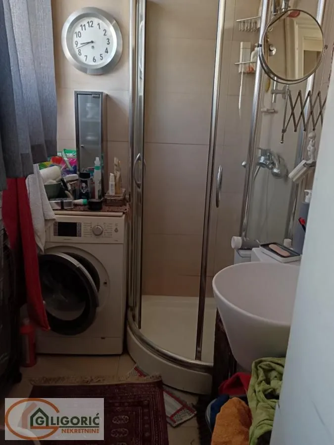 Prodaja, trosoban stan, 90m², Stari Grad, Beograd