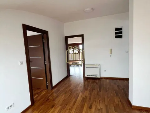 Prodaja, četvorosoban stan, 220m², Preko Morače, Podgorica - image 3