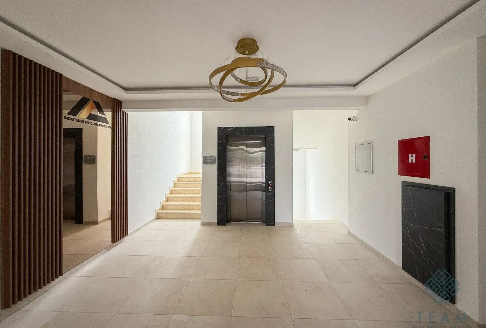 Prodaja, četvorosoban stan, 145m², Zabjelo, Podgorica
