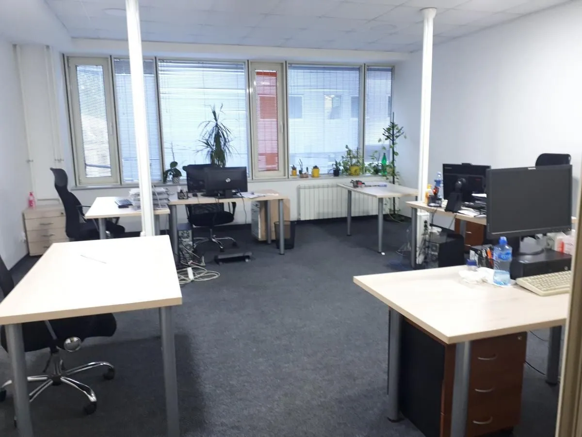 Rent, office space, 650m², Slavija, Vračar Sve Podlokacije