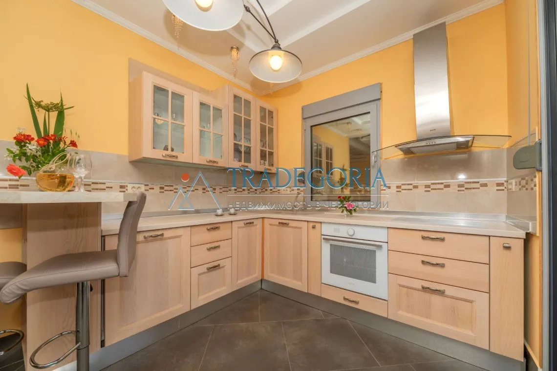 Prodaja, kuća, 247m², Buljarica, Budva