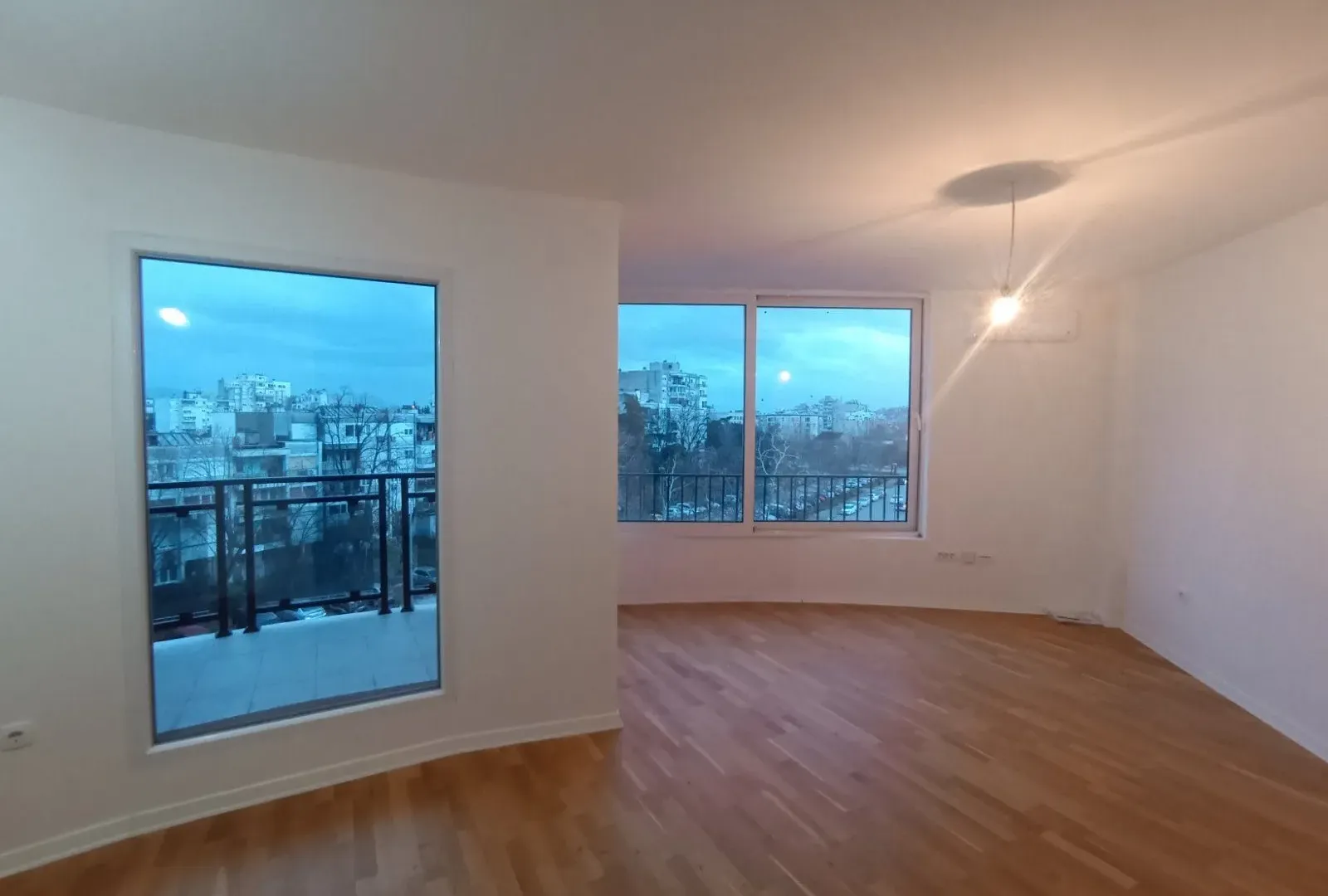 Izdavanje, trosoban stan, 100m², Ljubović, Podgorica