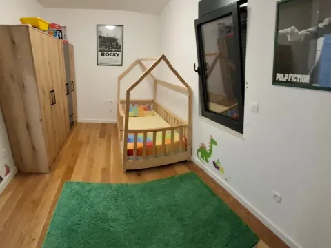 Izdavanje, dvosoban stan, 70m², Kalimanj, Tivat - image 19