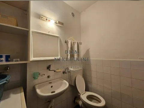 Rent, two bedroom apartment, 92m², Centar, Bar - image 12