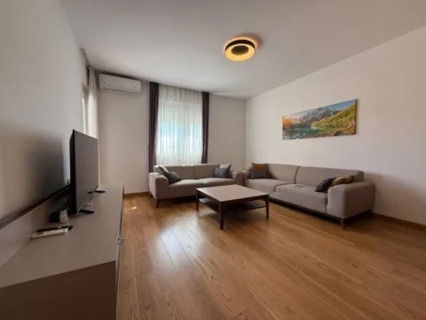 Izdavanje, dvosoban stan, 71m², New City, Podgorica - image 3