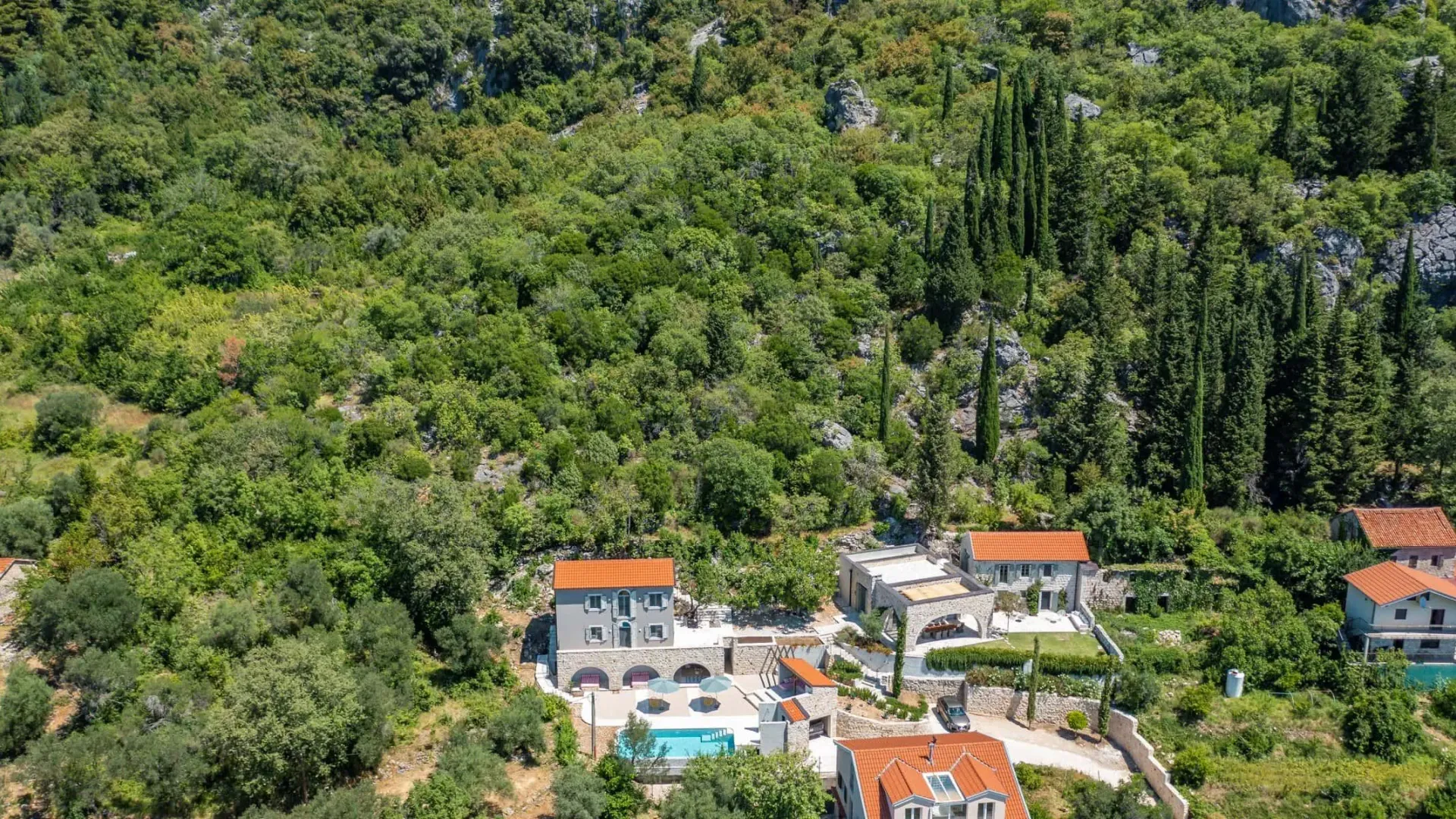 Sale, house, 350m², Kotor, Crna Gora
