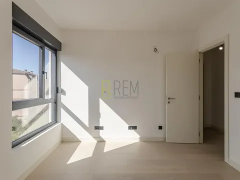 Sale, two bedroom apartment, 125m², Podgorica, Crna Gora - image 9