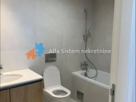 Izdavanje, trosoban stan, 77m², Savski Venac, Beograd - image 7