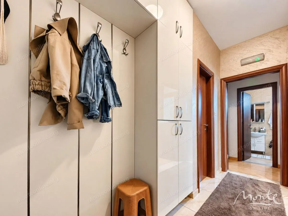 Prodaja, dvosoban stan, 69m², Zabjelo, Podgorica