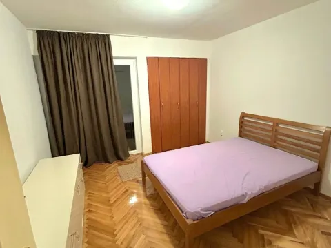 Izdavanje, dvosoban stan, 64m², Centar, Bar - image 4