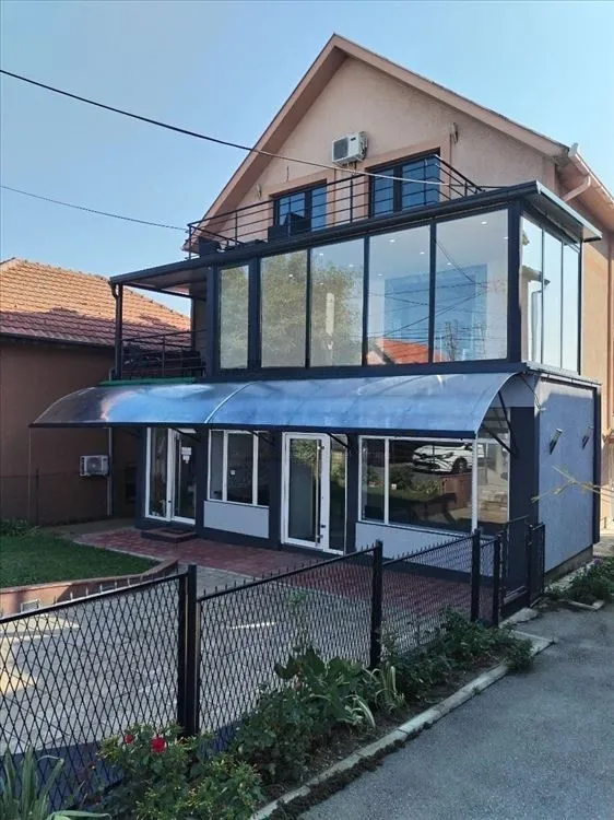 Rent, office space, 55m², Sremčica, Beograd