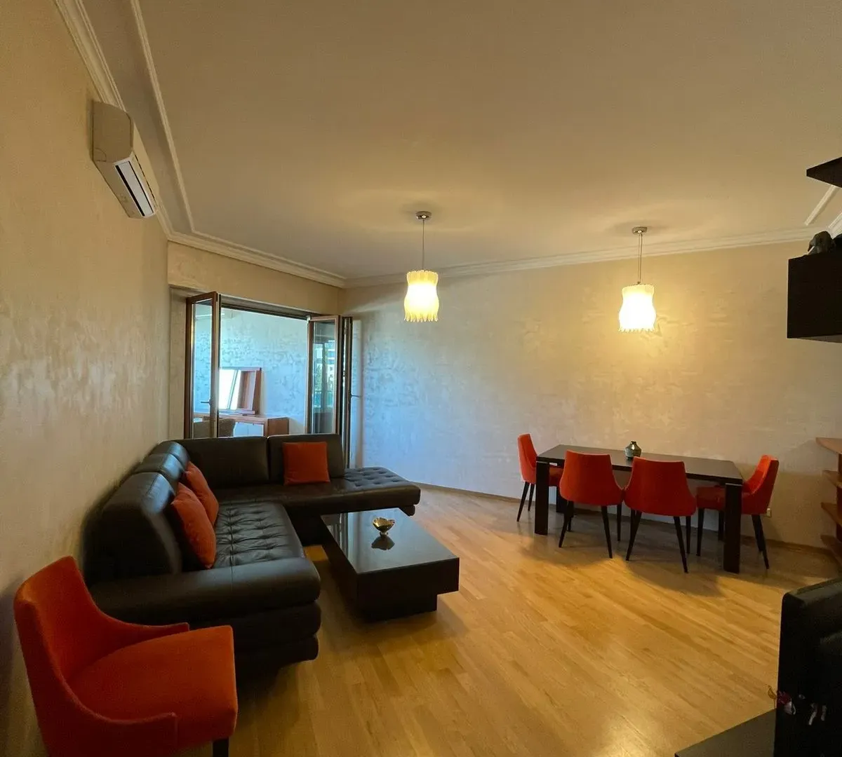 Prodaja, dvosoban stan, 100m², Centar, Podgorica