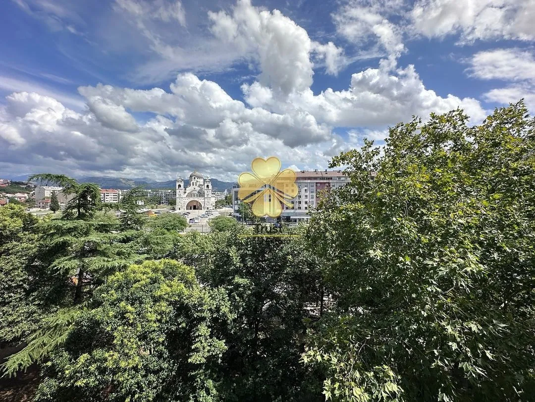 Rent, three bedroom apartment, 90m², Blok 5, Podgorica