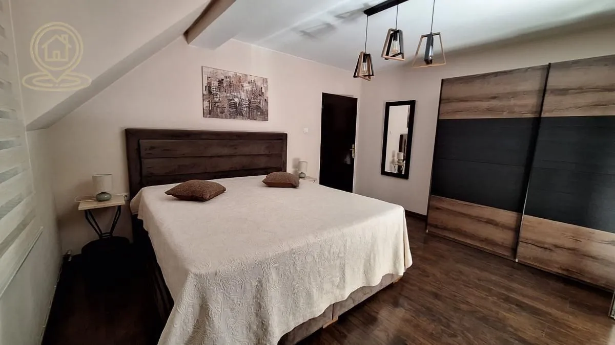 Rent, office space, 320m², Medijana, Niš