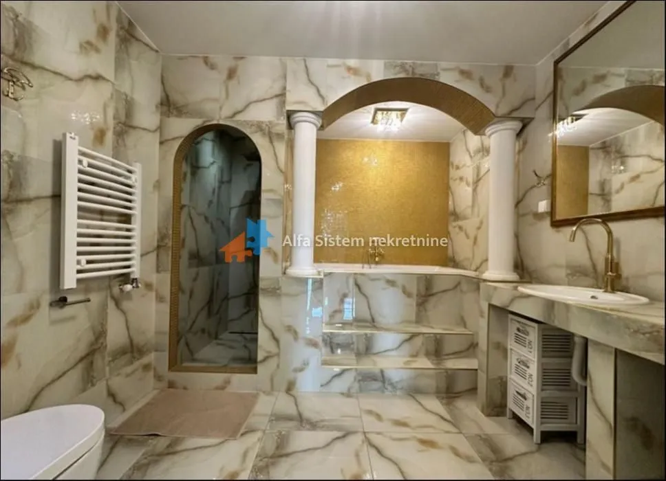 Rent, house, 510m², Čukarica, Beograd