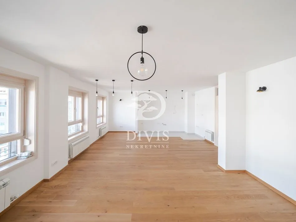 Prodaja, četvorosoban stan, 128m², Vračar Hram, Vračar Sve Podlokacije