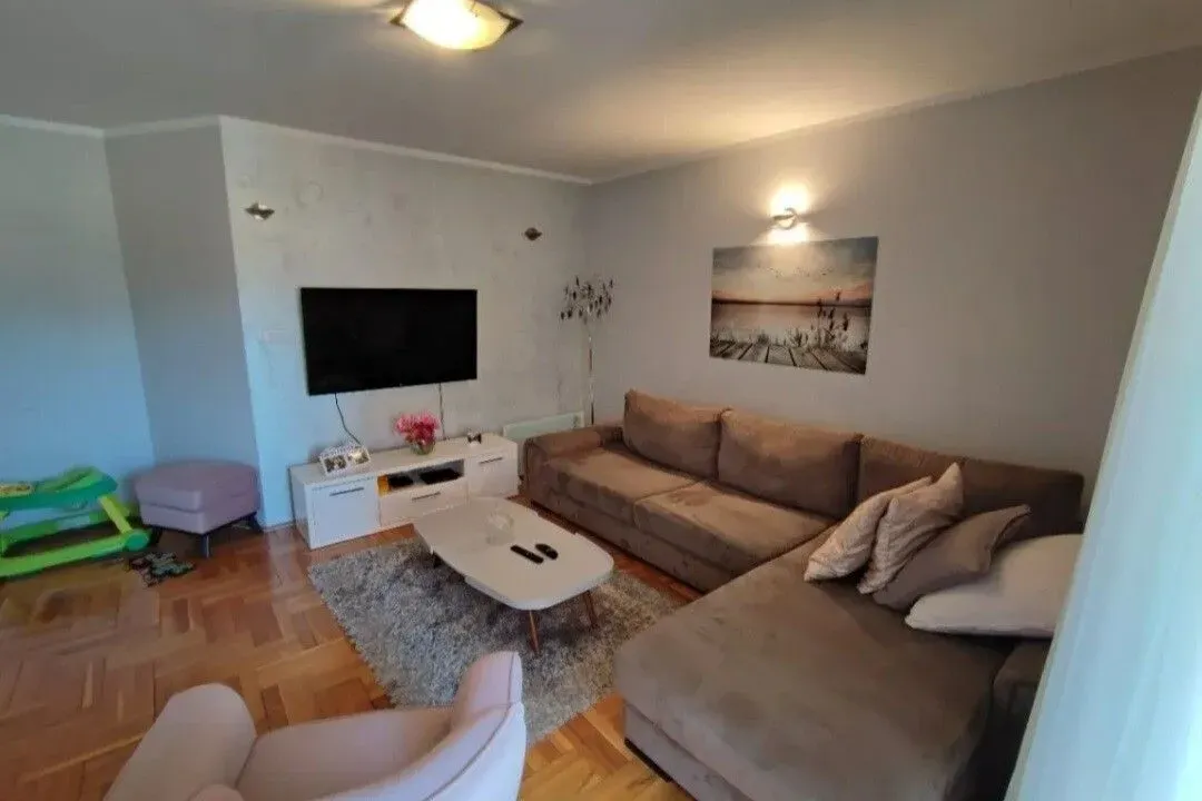 Prodaja, dvosoban stan, 80m², Zagorič, Podgorica