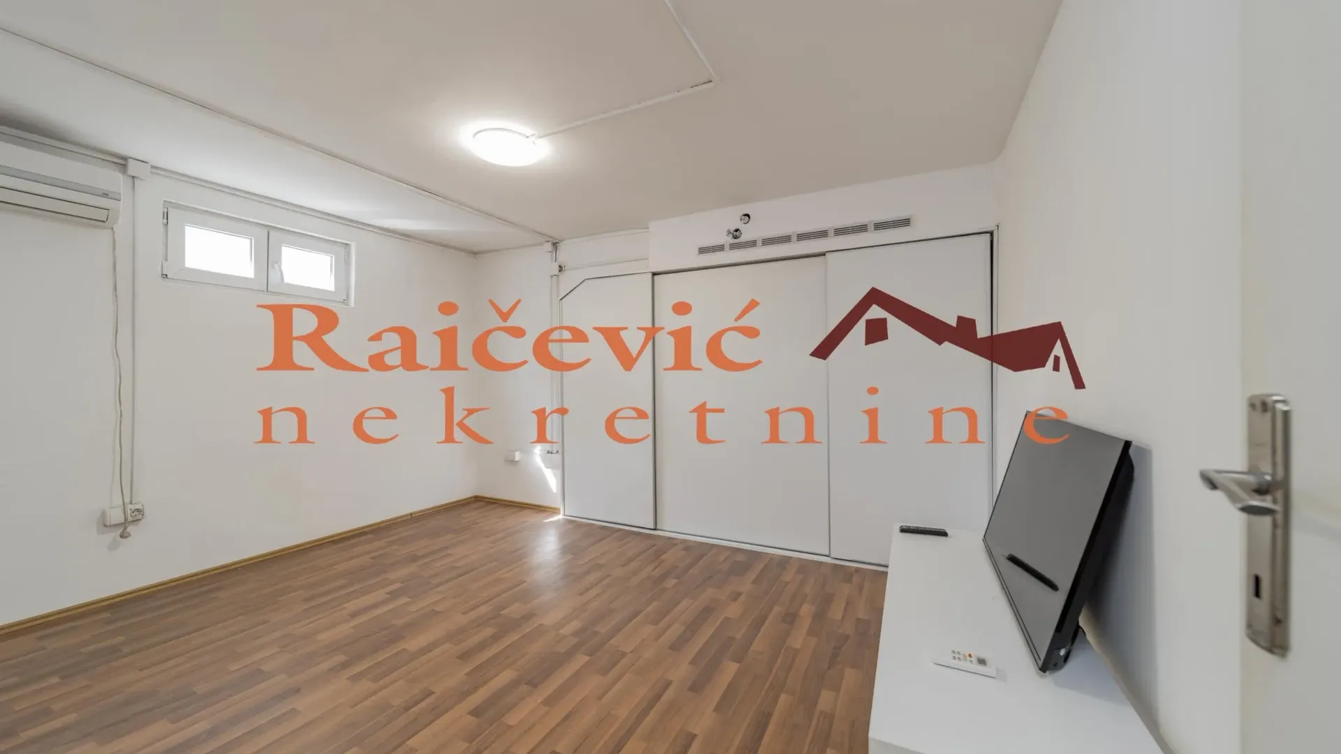 Prodaja, dvosoban stan, 43m², Savski Venac, Beograd