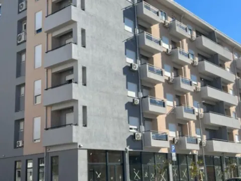 Izdavanje, jednosoban stan, 40m², Zabjelo, Podgorica - image 12