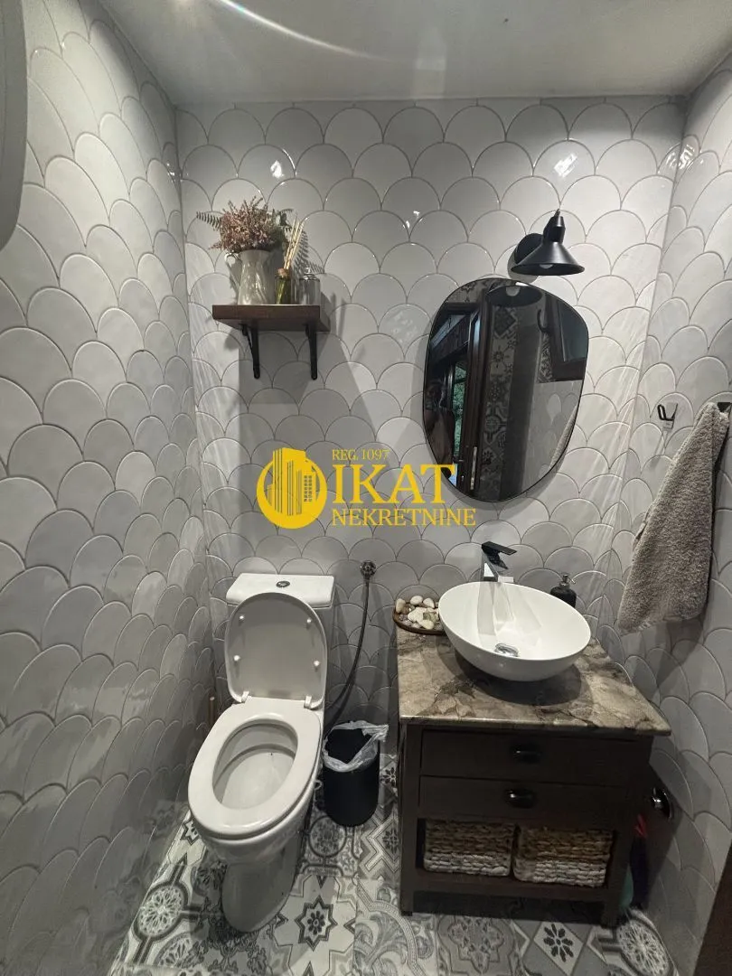 Prodaja, kuća, 157m², Radiofar, Surčin
