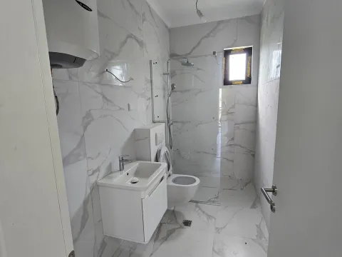 Prodaja, jednosoban stan, 49m², Dumidran, Tivat - image 2