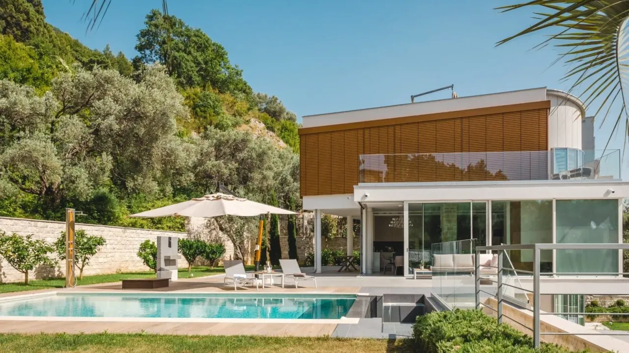 Rent, house, 749m², Crvena Glavica, Budva