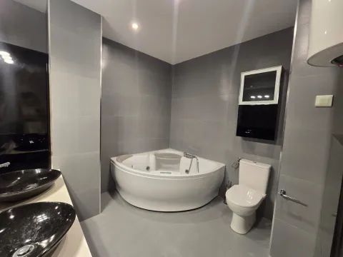 Sale, three bedroom apartment, 120m², Gorica C, Podgorica - image 14