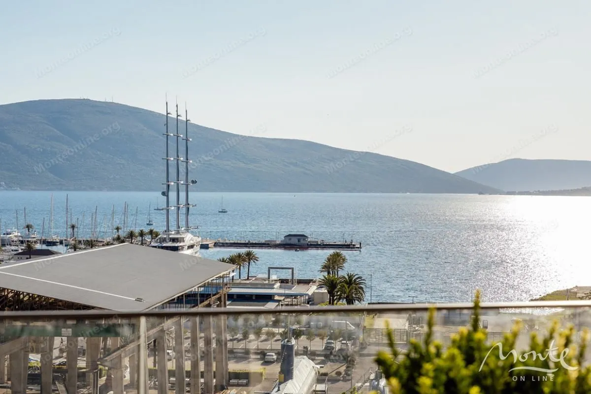 Prodaja, dvosoban stan, 179m², Porto Montenegro, Tivat