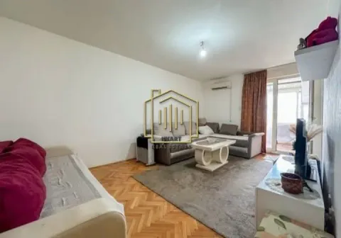 Prodaja, jednosoban stan, 55m², Stari Aerodrom, Podgorica - image 12
