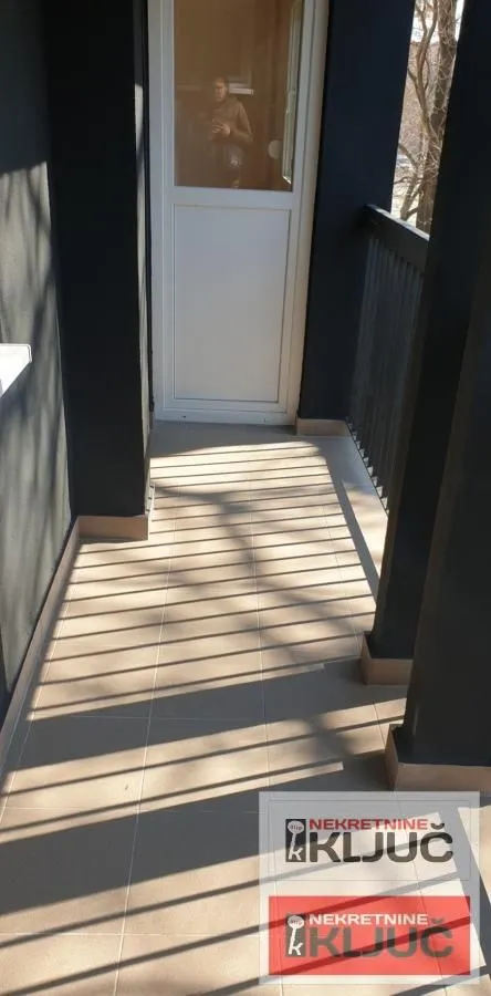 Izdavanje, jednosoban stan, 50m², Bulevar Oslobodjenja, Novi Sad Sve Podlokacije
