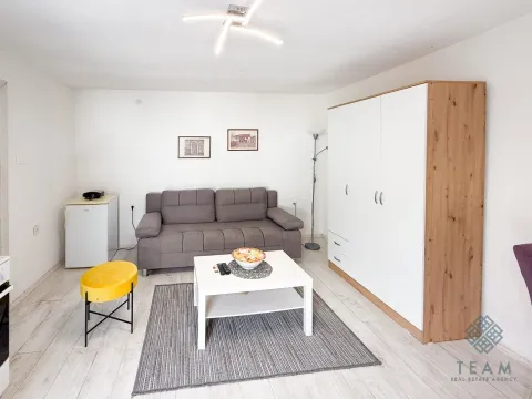 Rent, studio apartment, 22m², Drač, Podgorica - image 4