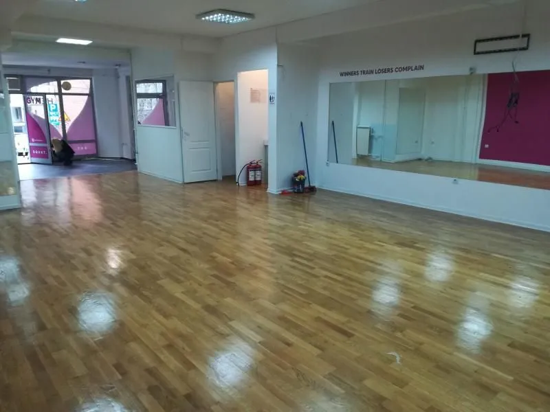 Rent, office space, 140m², Đeram Pijaca, Beograd