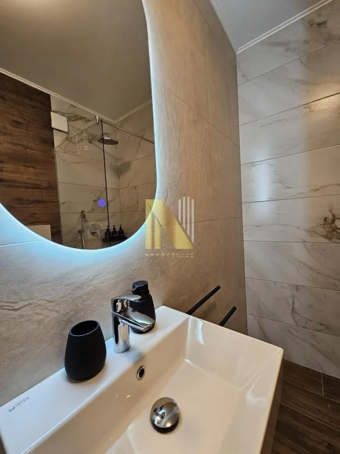 Izdavanje, jednosoban stan, 40m², Sajmište, Novi Sad