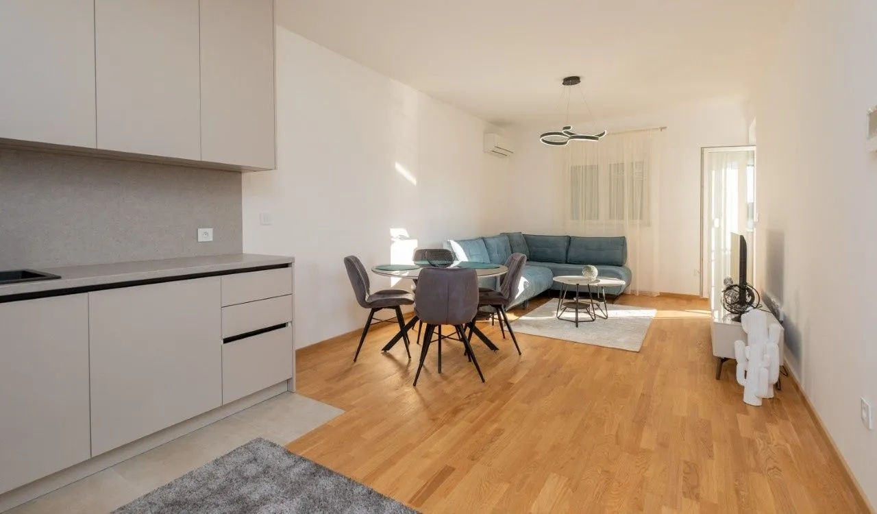 Prodaja, jednosoban stan, 46m², Stari Aerodrom, Podgorica