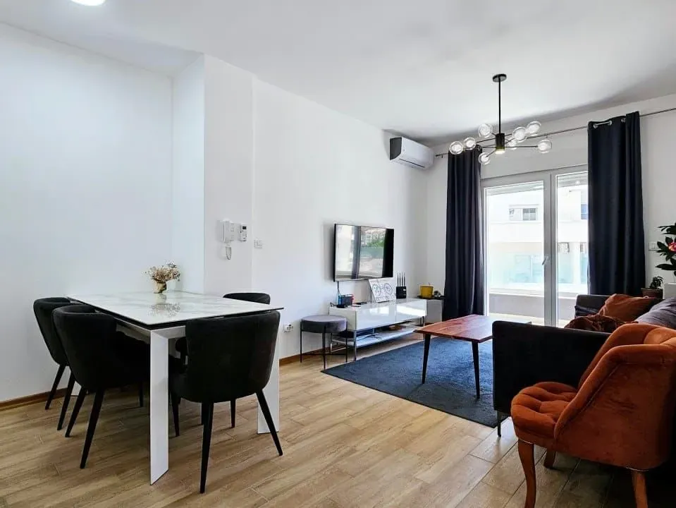 Rent, two bedroom apartment, 78m², Budva okolina, Budva