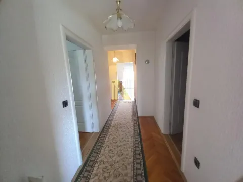 Sale, house, 272m², Bela Palanka, Srbija - image 34