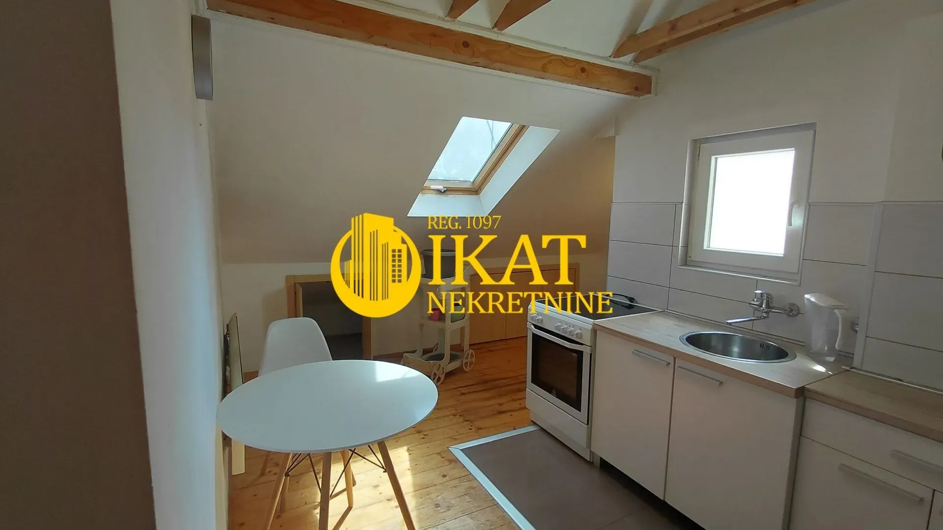 Prodaja, dvosoban stan, 37m², Čubura, Beograd